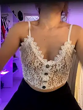 Snapshot of lia_huan chatting on 09-30-25, 02:11 lia huan online show from 09-30-25, 02:11