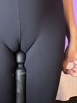 Snapshot of lia_huan chatting on 10-01-25, 12:44 lia huan online show from 10-01-25, 12:44