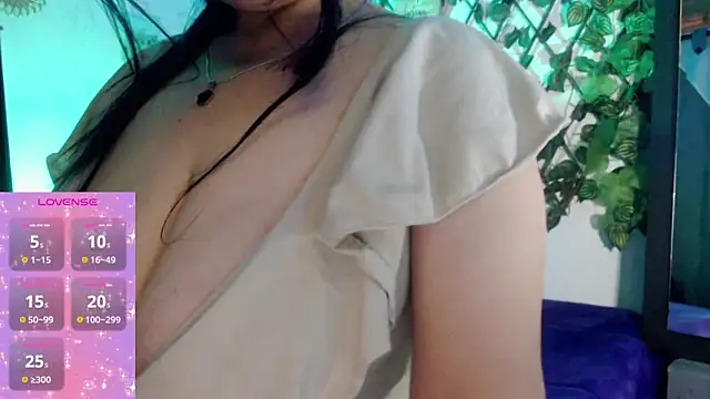 Donniia online show from 09-20-25, 01:01