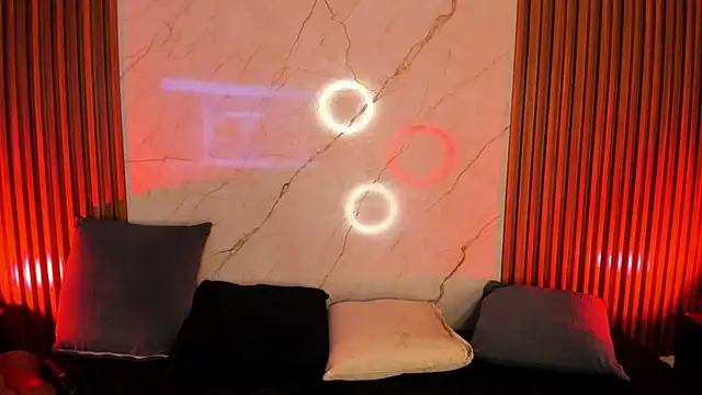 Snapshot of Emiilycollins chatting on 02-08-25, 08:10 Emiilycollins online show from 02-08-25, 08:10