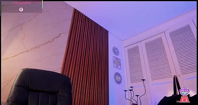 Emiilycollins online show from 02-13-26, 04:41