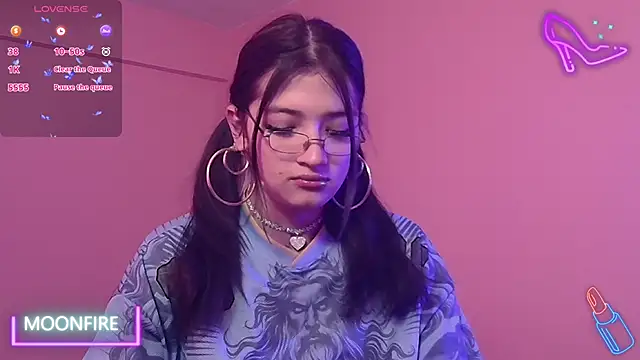 Snapshot of moonfiredancer chatting on 11-27-25, 11:12 moonfiredancer online show from 11-27-25, 11:12