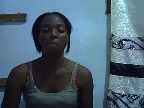 Snapshot of ElianeHot chatting on 02-15-25, 06:44 ElianeHot online show from 02-15-25, 06:44