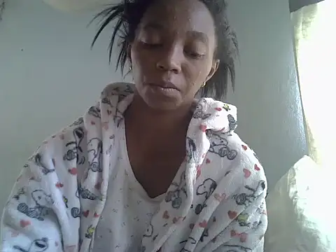 Snapshot of ElianeHot chatting on 09-10-25, 06:57 ElianeHot online show from 09-10-25, 06:57