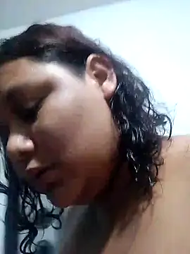Snapshot of Alisteresa_ chatting on 06-22-26, 04:31 Alisteresa online show from 06-22-26, 04:31