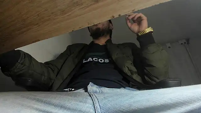 s sven03 online show from 03-10-25, 03:23