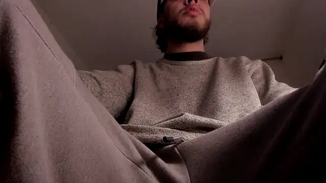 Snapshot of s_sven03 chatting on 06-27-26, 02:16 s sven03 online show from 06-27-26, 02:16