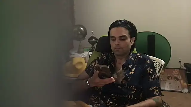 GForceSavage online show from 11-18-25, 03:34