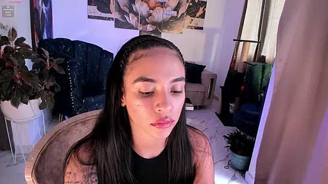 pretty pettite online show from 02-06-26, 07:17