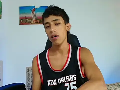 Snapshot of Ostin18hot chatting on 11-28-25, 01:52 Ostin18hot online show from 11-28-25, 01:52