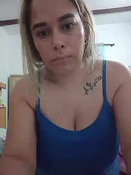 Snapshot of Amelia1_ chatting on 05-13-26, 04:43 Amelia1 online show from 05-13-26, 04:43