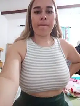 Snapshot of Amelia1_ chatting on 06-27-26, 04:28 Amelia1 online show from 06-27-26, 04:28