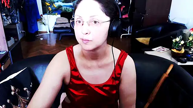 Snapshot of Imperatriza chatting on 07-02-26, 10:43 Imperatriza online show from 07-02-26, 10:43