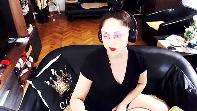 Snapshot of Imperatriza chatting on 07-14-26, 02:05 Imperatriza online show from 07-14-26, 02:05
