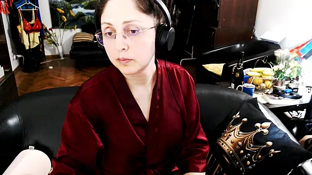 Snapshot of Imperatriza chatting on 07-15-26, 03:45 Imperatriza online show from 07-15-26, 03:45