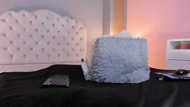 RamonaSimons online show from 09-10-25, 08:20