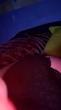 Snapshot of poussychats chatting on 02-08-25, 12:17 poussychats online show from 02-08-25, 12:17