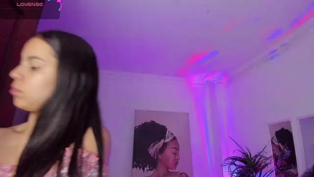 Aleejaa   online show from 03-21-25, 11:33