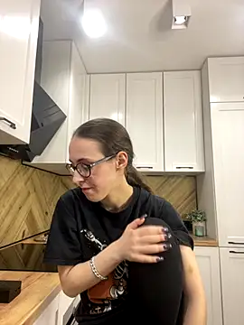 MartiniiSelenna online show from 11-09-25, 08:23