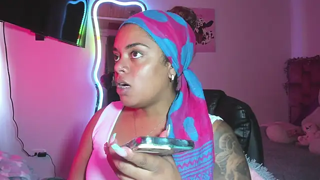 ladyrd1 online show from 01-12-26, 08:47