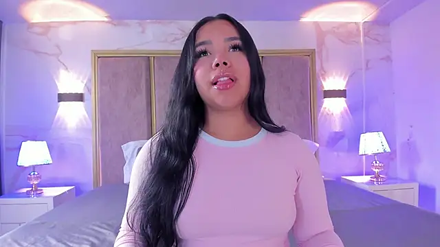 Snapshot of MarianaGarciaa__ chatting on 06-13-26, 07:23 MarianaGarciaa online show from 06-13-26, 07:23