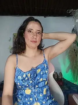 Snapshot of lovely_kitt chatting on 06-07-26, 11:52 lovely kitt online show from 06-07-26, 11:52