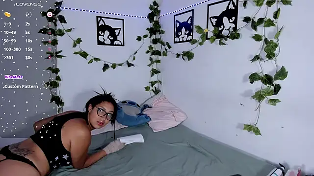 Snapshot of melanieecox chatting on 09-25-25, 08:01 melanieecox online show from 09-25-25, 08:01