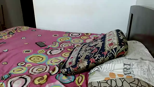 Snapshot of chocoboom4u chatting on 11-11-25, 07:36 chocoboom4u online show from 11-11-25, 07:36