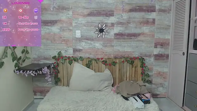 Lucy joi online show from 01-09-25, 07:10