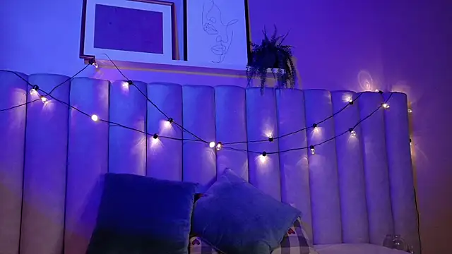 alaia-rogers online show from 11-18-25, 11:36