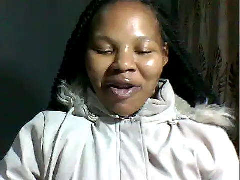 Snapshot of MAZINGDIVA1994 chatting on 02-16-25, 04:53 MAZINGDIVA1994 online show from 02-16-25, 04:53