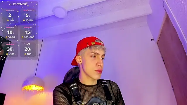 Snapshot of Angel_Snowhotxxx chatting on 03-20-25, 11:27 Angel Snowhotxxx online show from 03-20-25, 11:27