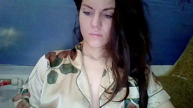 Snapshot of AliceTailor chatting on 07-16-26, 05:41 AliceTailor online show from 07-16-26, 05:41