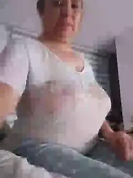 Snapshot of Wife_sexxx chatting on 12-31-24, 03:01 Wife sexxx online show from 12-31-24, 03:01