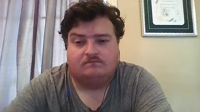 Snapshot of YelpedAverting chatting on 09-12-25, 08:09 YelpedAverting online show from 09-12-25, 08:09