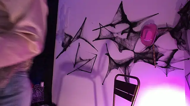 Snapshot of penny_sweett_ chatting on 10-12-25, 11:26 penny sweett online show from 10-12-25, 11:26