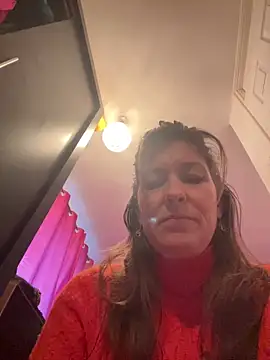 Snapshot of Lwhite1 chatting on 01-18-25, 03:49 Lwhite1 online show from 01-18-25, 03:49