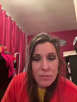 Snapshot of Lwhite1 chatting on 01-28-25, 12:05 Lwhite1 online show from 01-28-25, 12:05