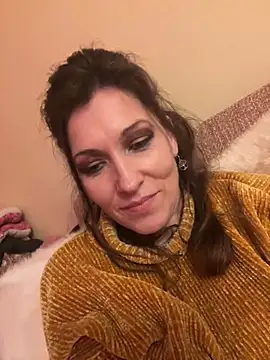 Snapshot of Lwhite1 chatting on 02-15-25, 12:26 Lwhite1 online show from 02-15-25, 12:26