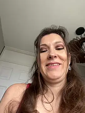 Snapshot of Lwhite1 chatting on 02-15-25, 01:38 Lwhite1 online show from 02-15-25, 01:38