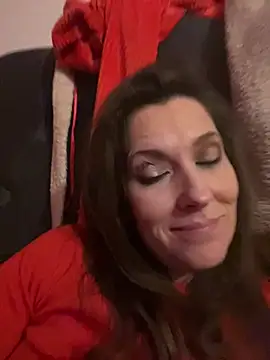 Snapshot of Lwhite1 chatting on 03-06-25, 12:10 Lwhite1 online show from 03-06-25, 12:10