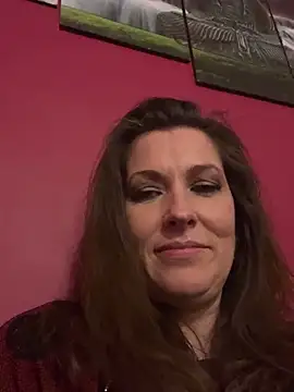 Snapshot of Lwhite1 chatting on 03-06-25, 11:53 Lwhite1 online show from 03-06-25, 11:53