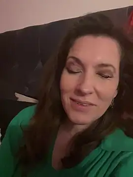 Snapshot of Lwhite1 chatting on 03-13-25, 12:05 Lwhite1 online show from 03-13-25, 12:05