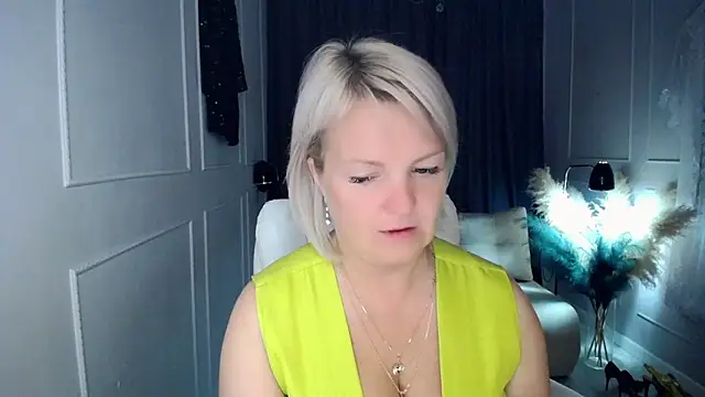 Juarnea online show from 05-31-26, 05:48