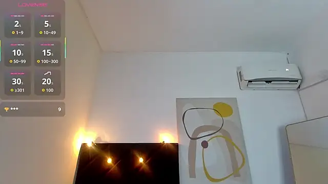 Snapshot of littleebonny chatting on 05-19-26, 01:56 littleebonny online show from 05-19-26, 01:56