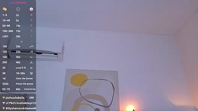 Snapshot of littleebonny chatting on 05-28-26, 12:19 littleebonny online show from 05-28-26, 12:19
