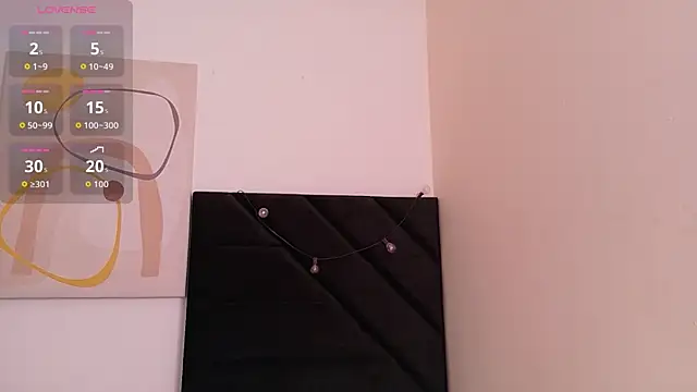 Snapshot of littleebonny chatting on 06-29-26, 12:49 littleebonny online show from 06-29-26, 12:49