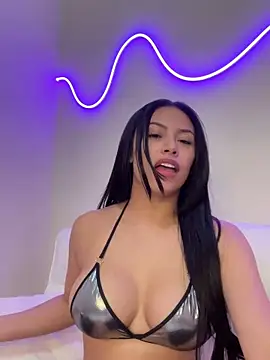 Snapshot of shaarebaare chatting on 12-31-24, 04:27 shaarebaare online show from 12-31-24, 04:27