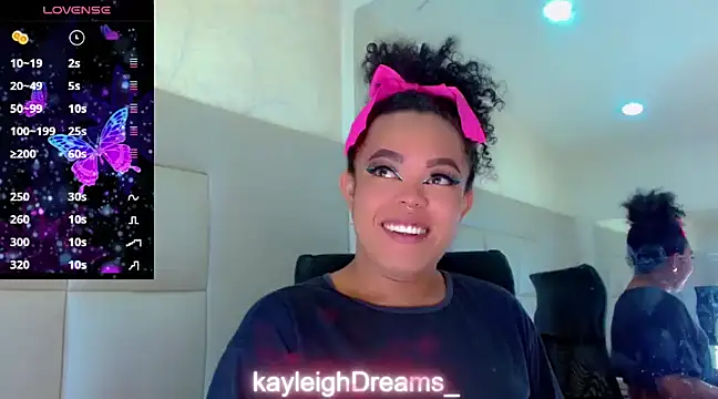 Snapshot of KayleighDreams_ chatting on 02-22-25, 02:28 KayleighDreams online show from 02-22-25, 02:28