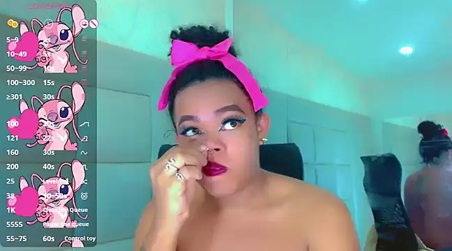 Snapshot of KayleighDreams_ chatting on 02-25-25, 03:38 KayleighDreams online show from 02-25-25, 03:38